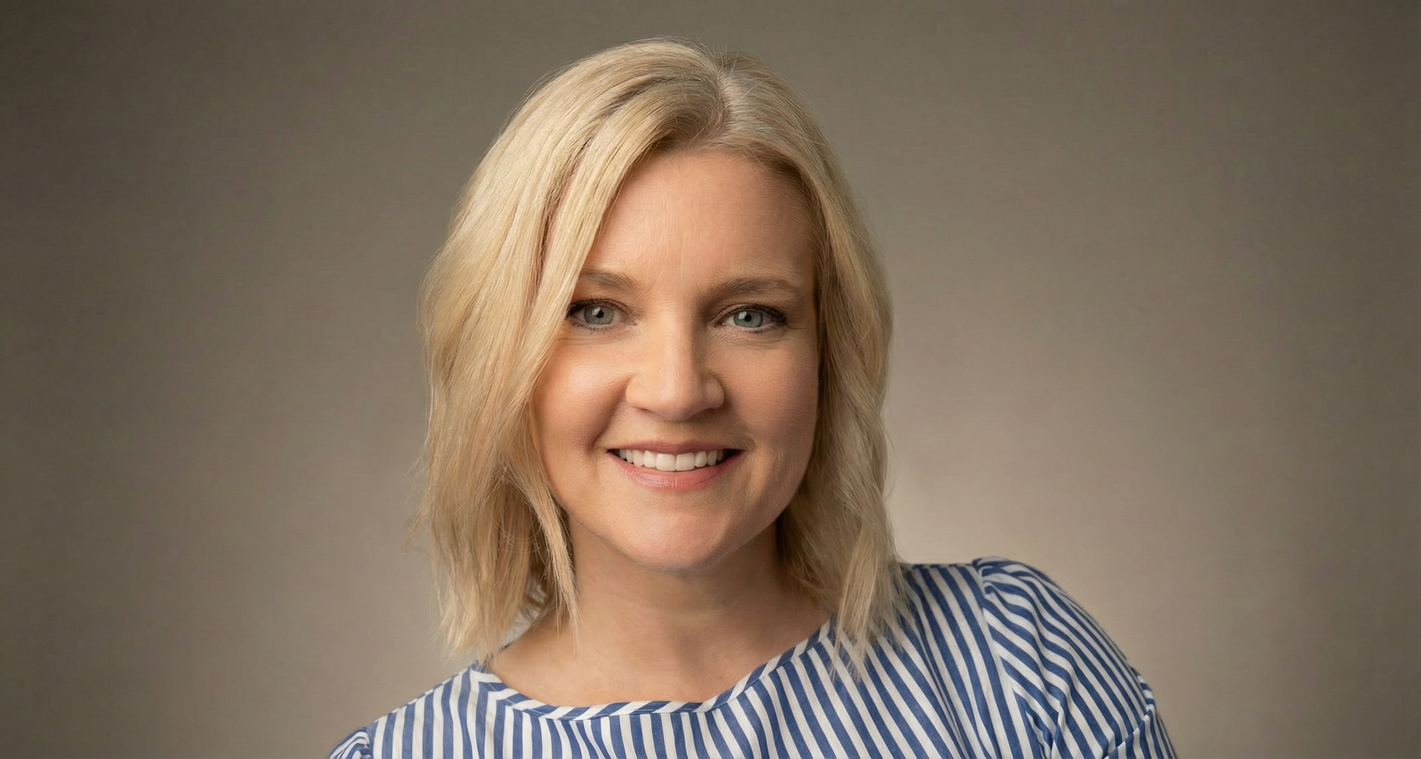 Kristen Enright — studio headshot